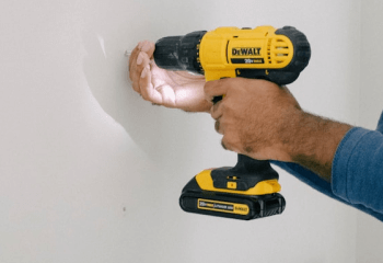 blog-8 Tech Titans: Revolutionizing the Digital World Around Us